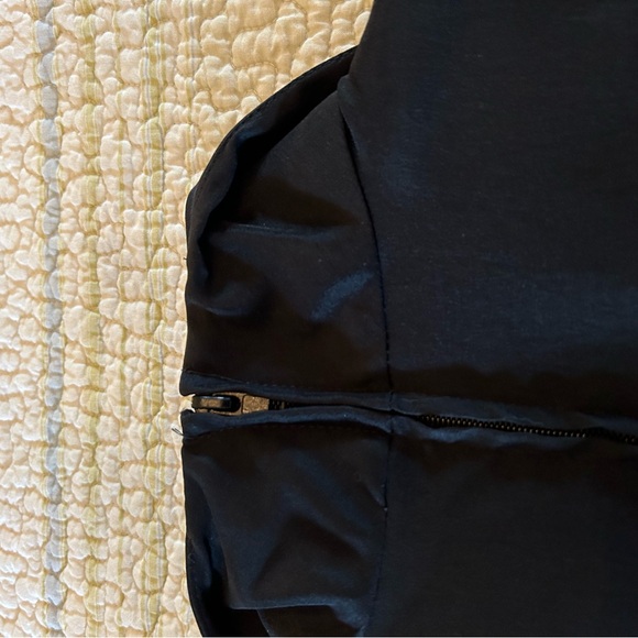 TADASHI SHOJI black formal, unadorned top with collar, back zip - Picture 3 of 5